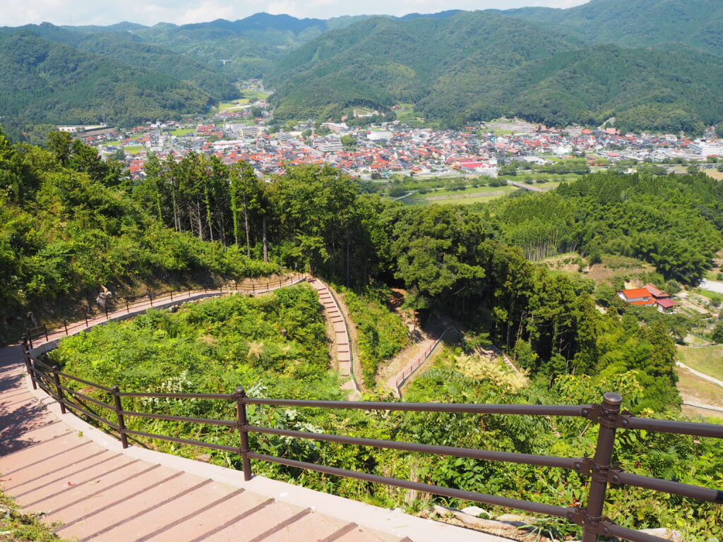 月 山 富田 城跡